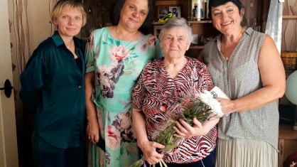 Профком Малоритской ЦРБ поздравил с 90-летним юбилеем ветерана труда больницы Надежду Сацюк